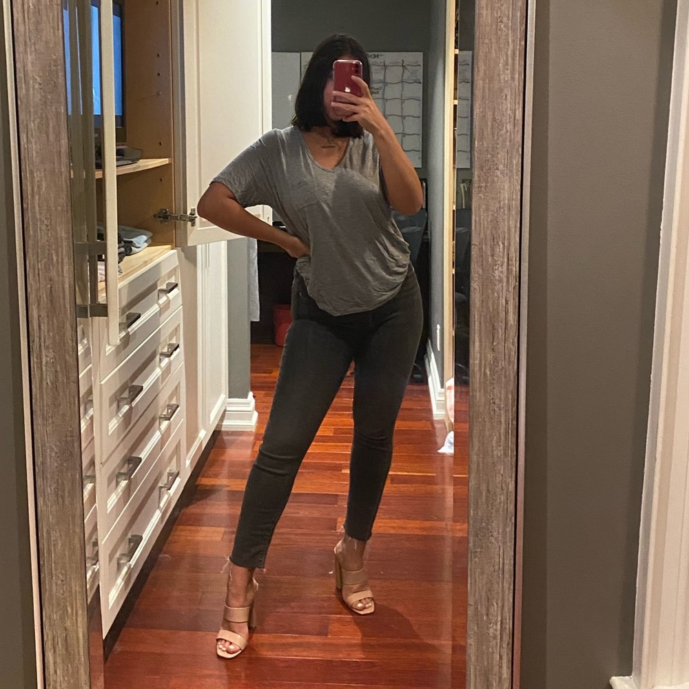 Aritzia - grey v-neck t shirt